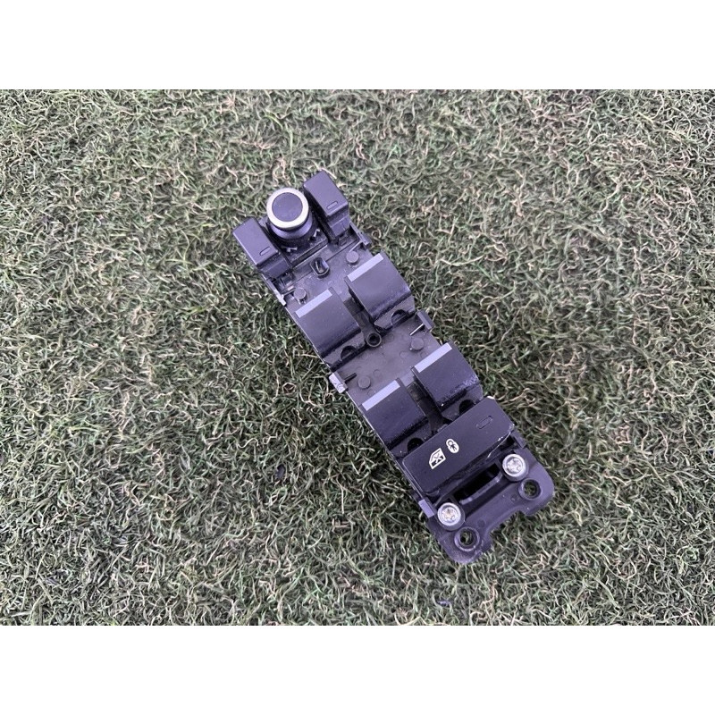 Блок кнопок стеклоподъемников (электрика / кнопки) LAND ROVER RANGE ROVER Sport L494 2014 5.0 LR034932