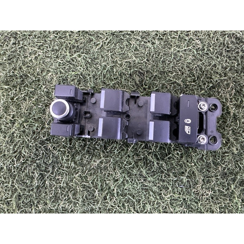 Блок кнопок стеклоподъемников (электрика / кнопки) LAND ROVER RANGE ROVER Sport L494 2014 5.0 LR034932