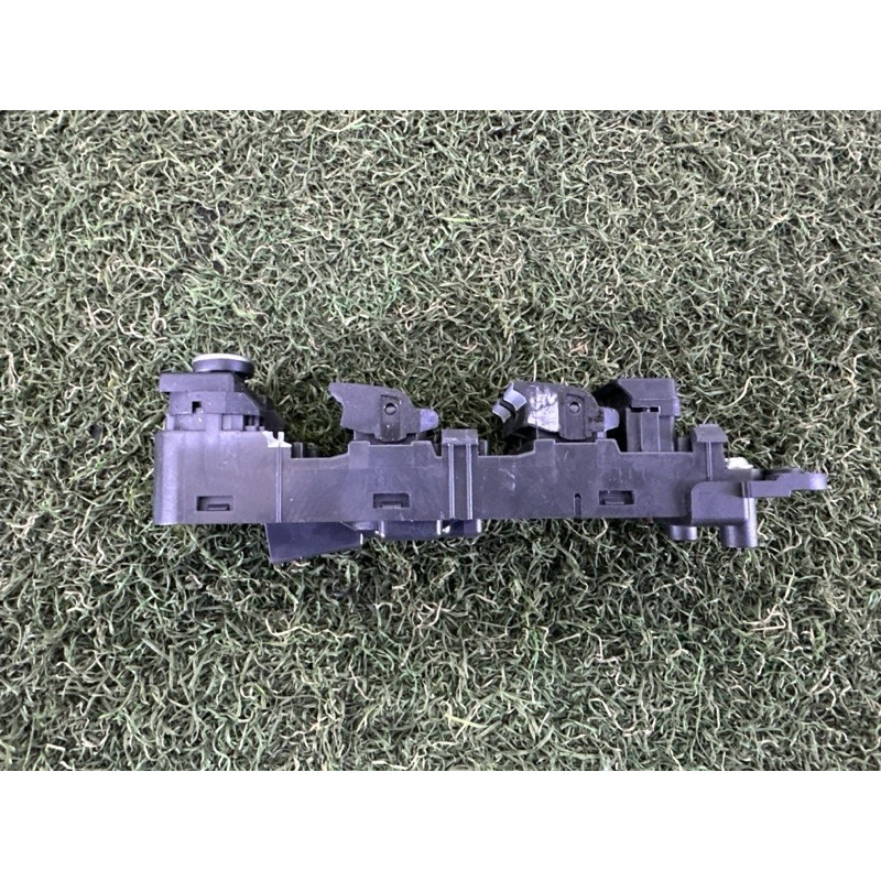 Блок кнопок стеклоподъемников (электрика / кнопки) LAND ROVER RANGE ROVER Sport L494 2014 5.0 LR034932