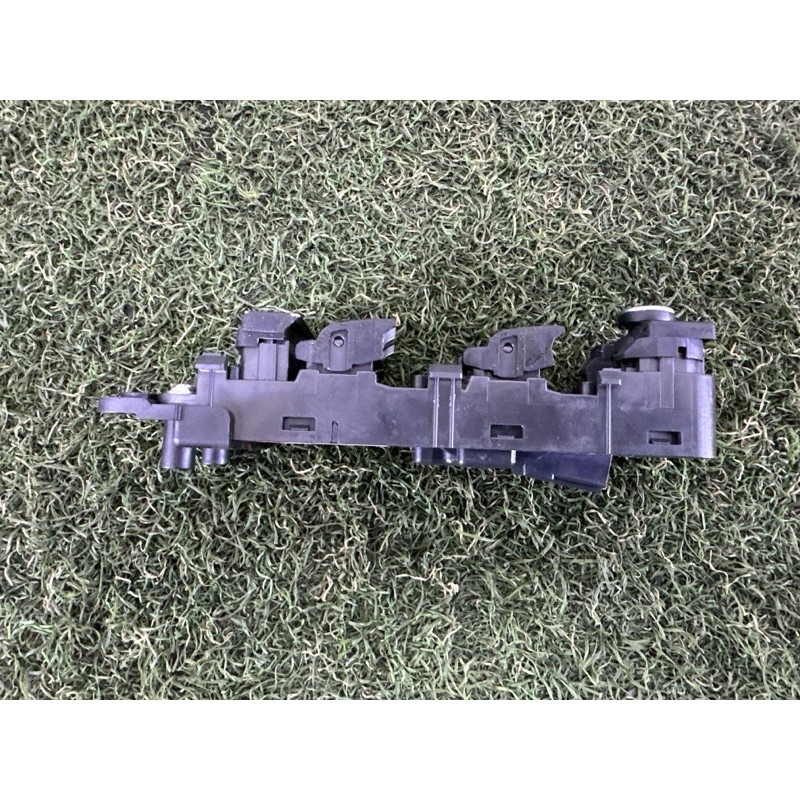 Блок кнопок стеклоподъемников (электрика / кнопки) LAND ROVER RANGE ROVER Sport L494 2014 5.0 LR034932