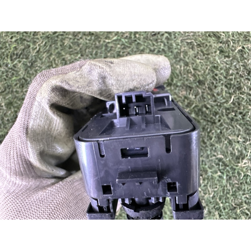 Блок кнопок стеклоподъемников (электрика / кнопки) LAND ROVER RANGE ROVER Sport L494 2014 5.0 LR034932
