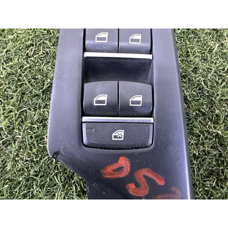 Блок кнопок склопідйомників (електрика / кнопки) BMW X3 F25 2013 2.0 61319362107