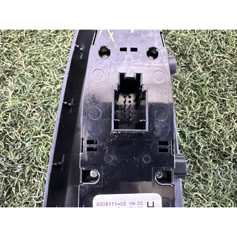 Блок кнопок склопідйомників (електрика / кнопки) BMW X3 F25 2013 2.0 61319362107