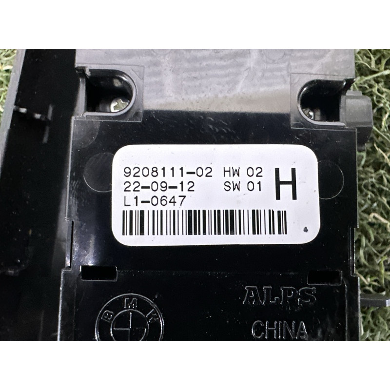 Блок кнопок склопідйомників (електрика / кнопки) BMW X3 F25 2013 2.0 61319362107