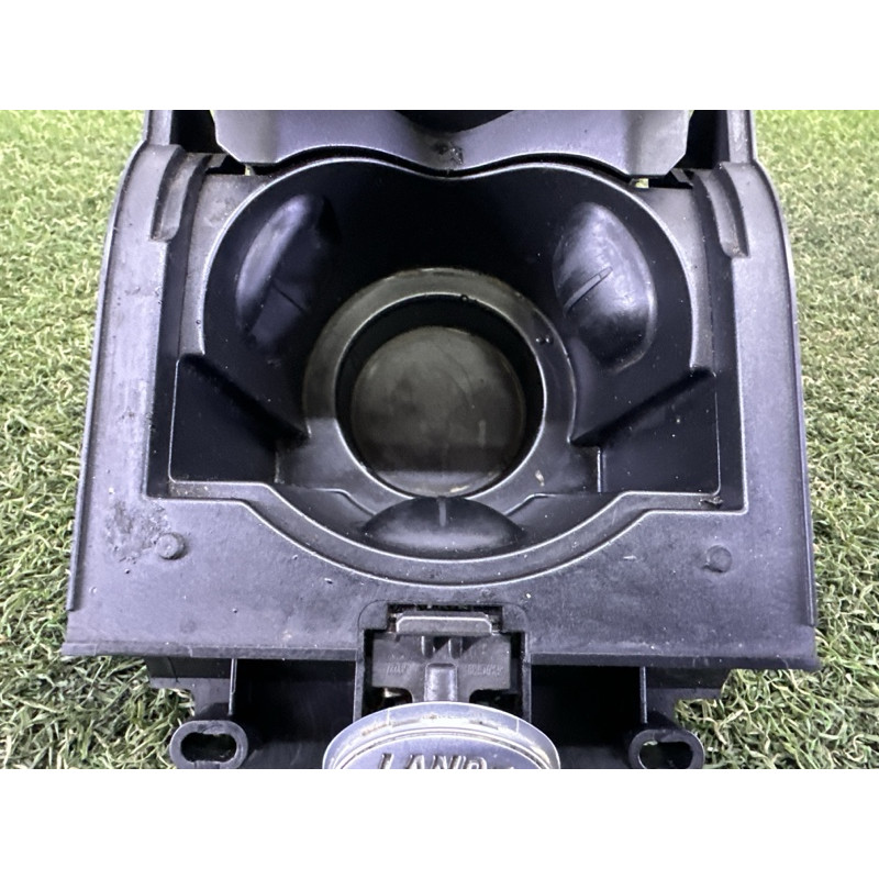 Подстаканник (салон) LAND ROVER Range Rover Velar L560 2018 2.0 LR111094