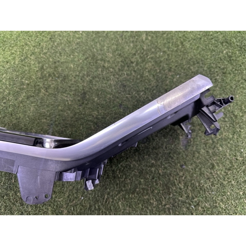 Кріплення центральної консолі (салон) LAND ROVER Range Rover Velar L560 2018 2.0 LR106965