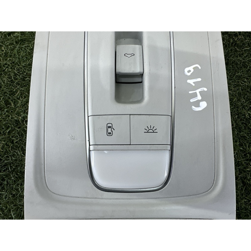 Плафон салона (салон) AUDI A3 8V 2015 1.8 8V0947135CET1