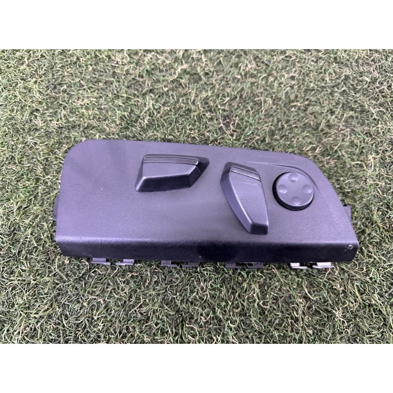 Блок регулировки сидения (закрытая категория) BMW X1 F48 2018 2.0 61319276618
