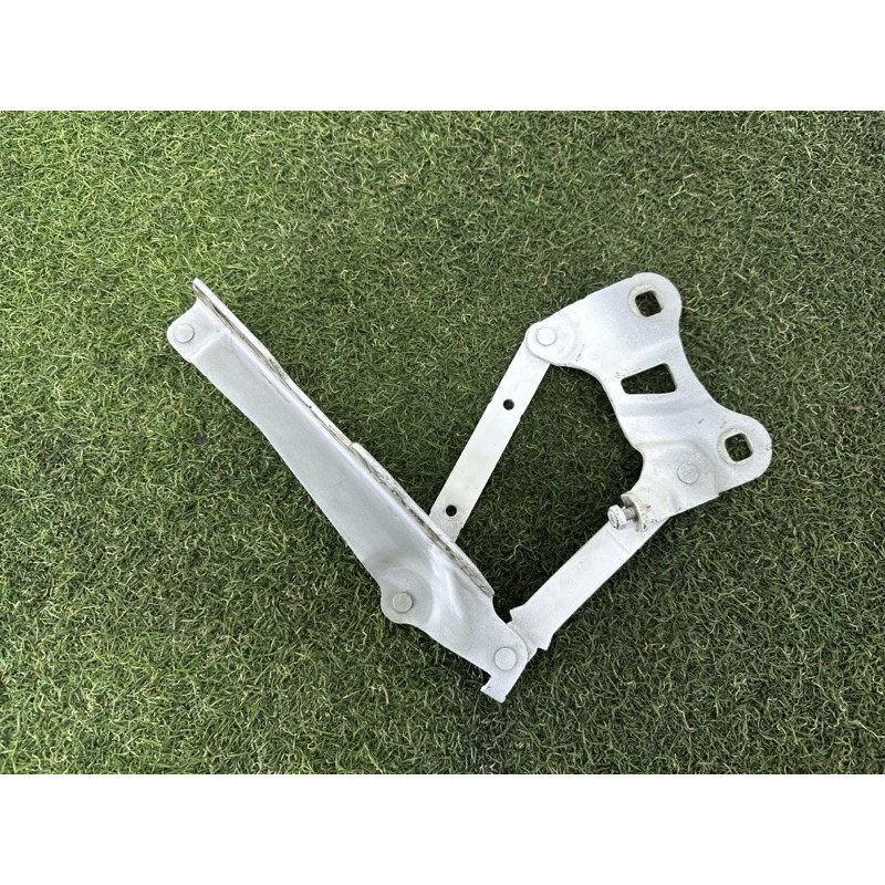 Петля капота (кузов и элементы) LAND ROVER Range Rover L405 2014 5.0 LR036583