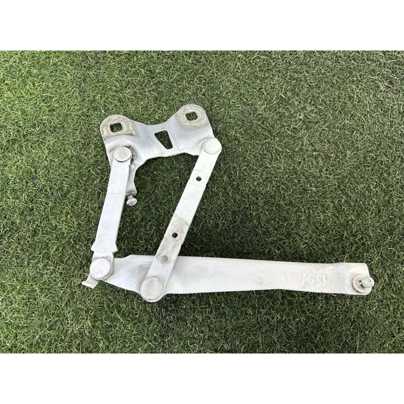 Петля капота (кузов и элементы) LAND ROVER Range Rover L405 2014 5.0 LR036583
