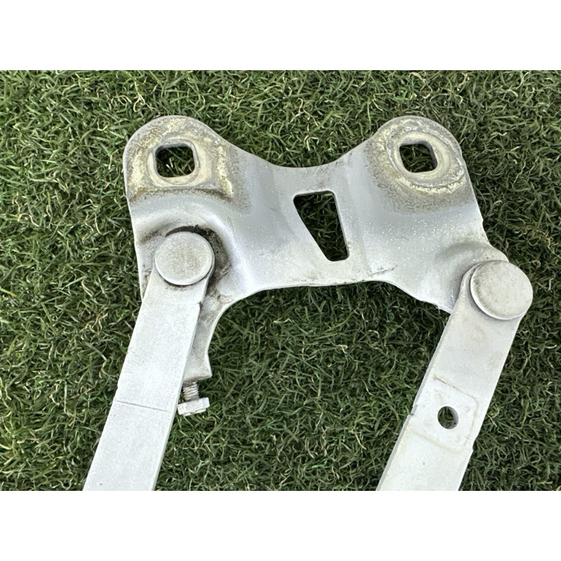 Петля капота (кузов и элементы) LAND ROVER Range Rover L405 2014 5.0 LR036583