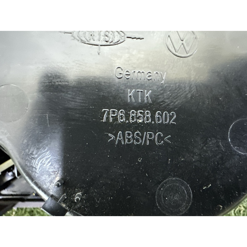 Декоративная накладка центральной консоли (салон) Volkswagen Touareg NF 2012 3.0 7P1863212CME1