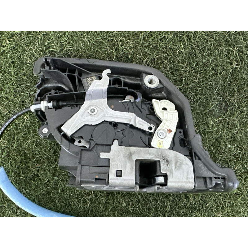 Замок двери (кузов и элементы) BMW X1 F48 2018 2.0 51217281934