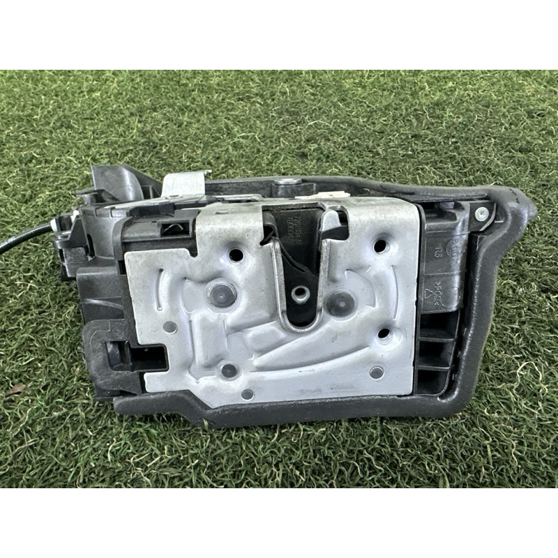 Замок двери (кузов и элементы) BMW X1 F48 2018 2.0 51217281934