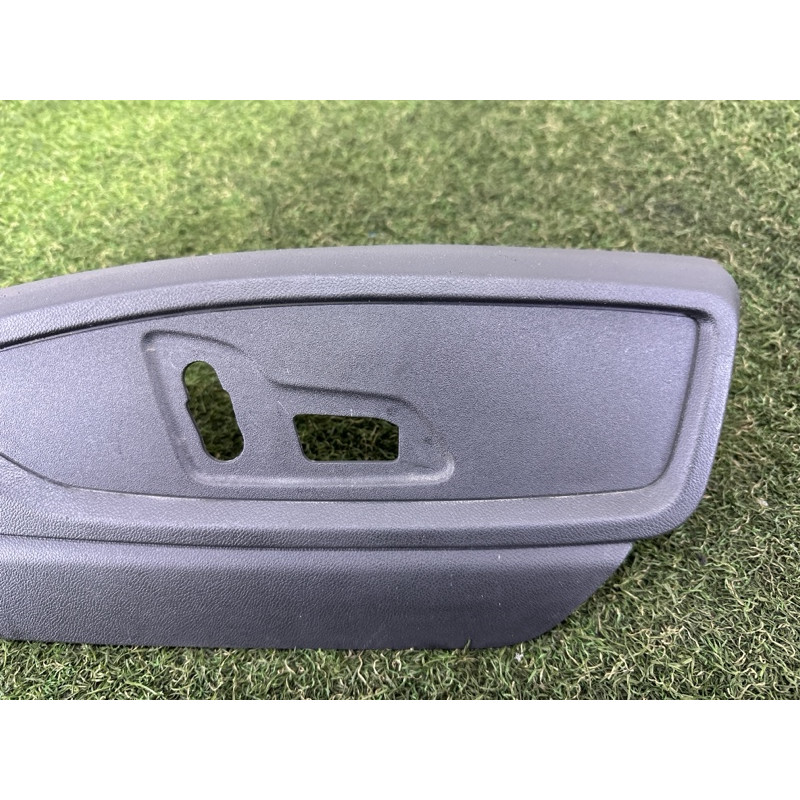 Накладка сидения (салон) AUDI Q5 FY 2020 2.0 DJYA 80A881326J4PK