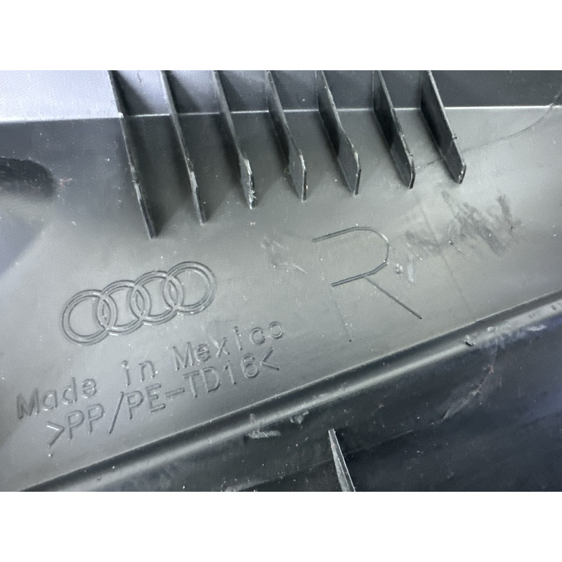 Накладка сидения (салон) AUDI Q5 FY 2020 2.0 DJYA 80A881326J4PK