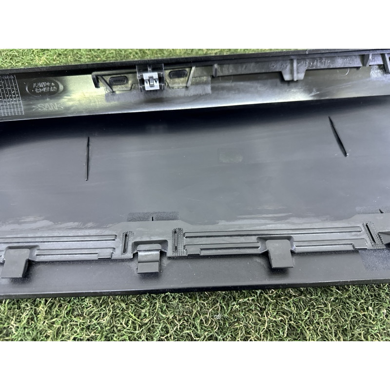 Накладка стойки (кузов и элементы) LAND ROVER Range Rover L405 2014 5.0 LR048124