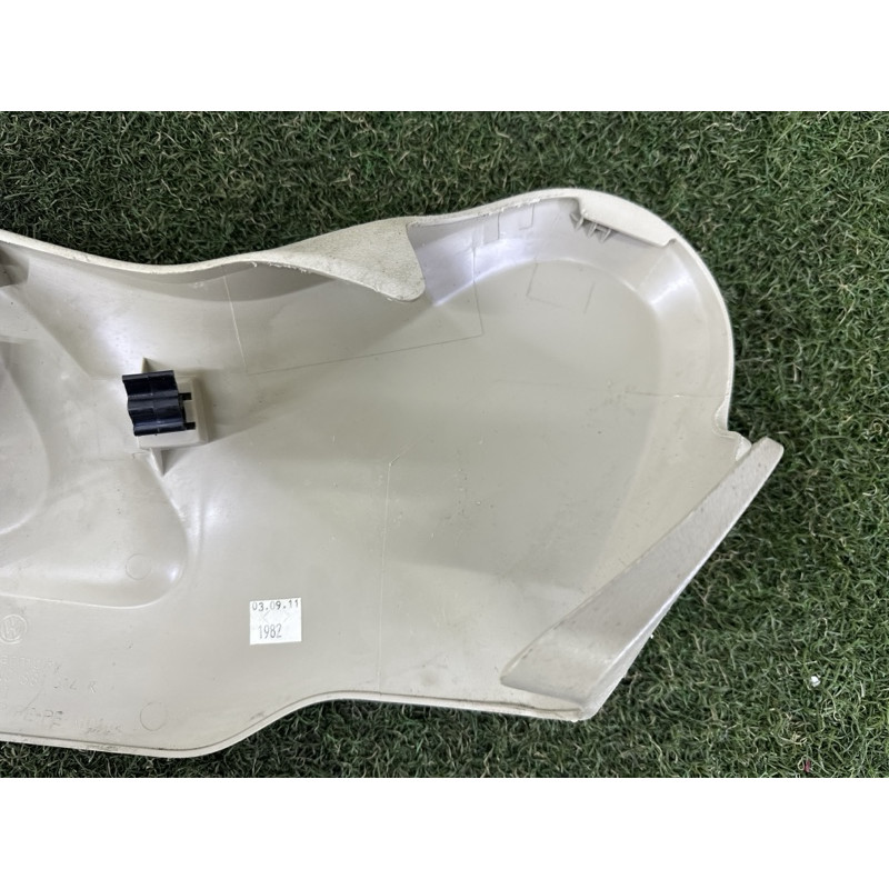 Накладка сидения (салон) AUDI Q5 8R 2012 3.2 5N0881314KK38