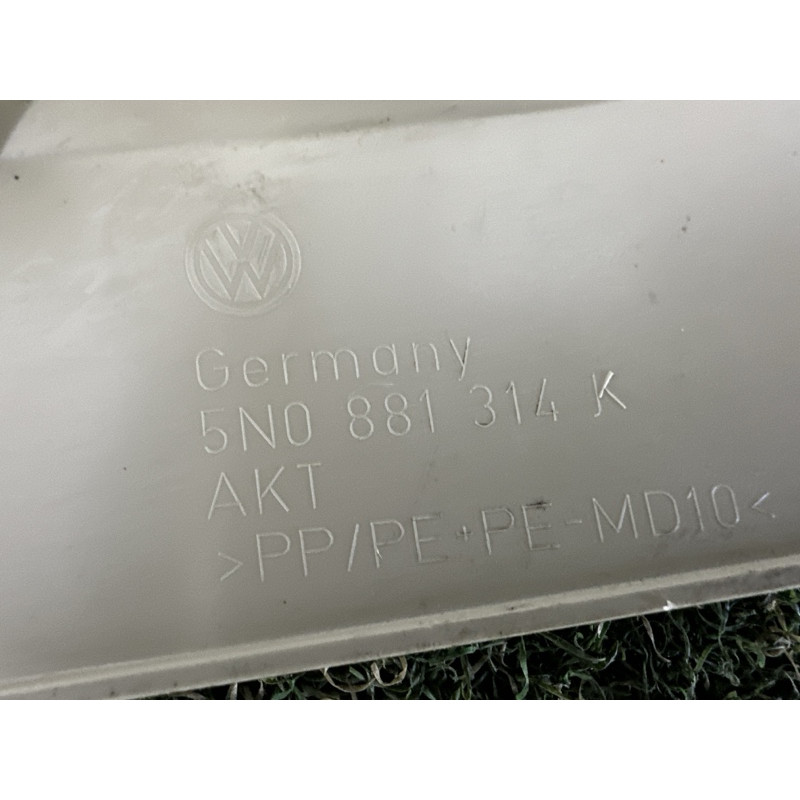 Накладка сидения (салон) AUDI Q5 8R 2012 3.2 5N0881314KK38