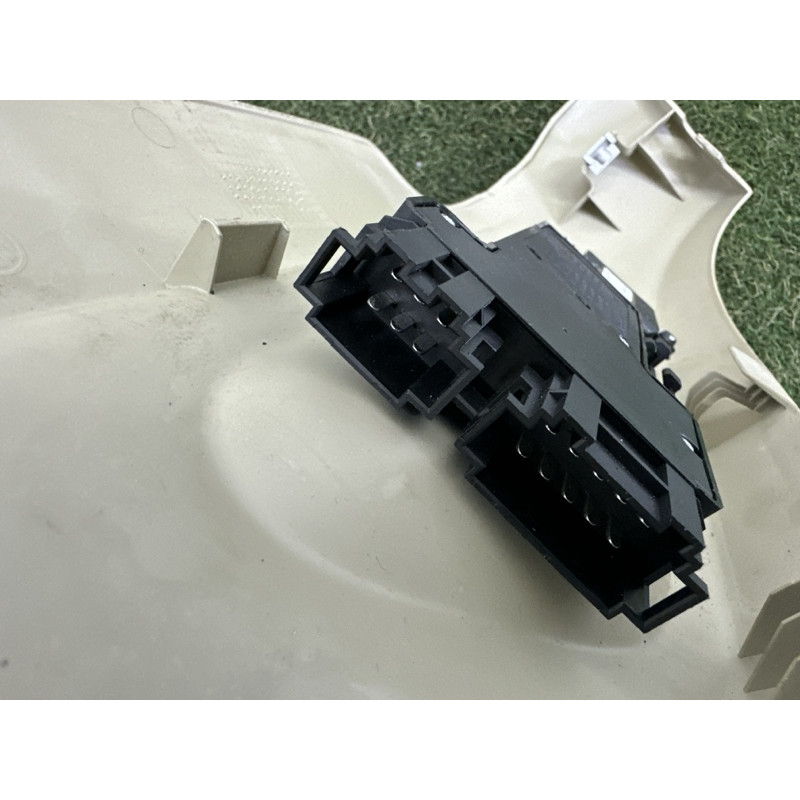 Накладка сидения (салон) AUDI Q5 8R 2012 3.2 5N0881314KK38