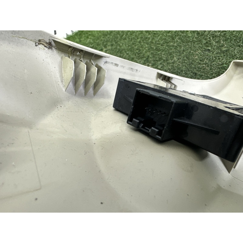 Накладка сидения (салон) AUDI Q5 8R 2012 3.2 5N0881313FK38