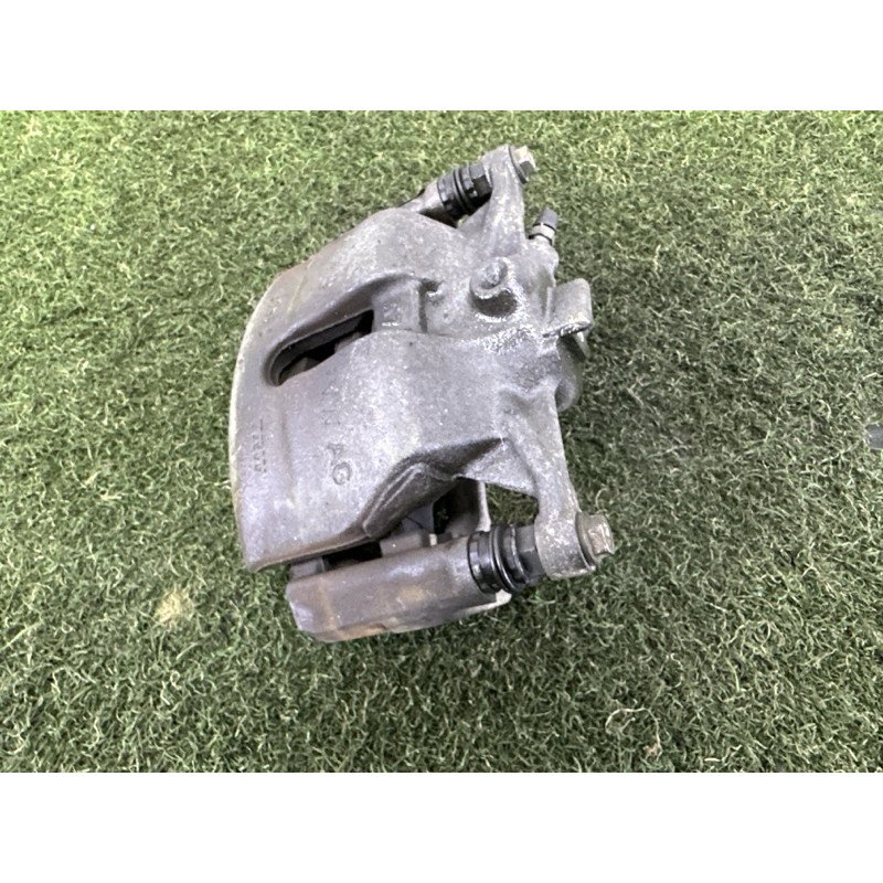 Гальмівний супорт (гальмівна система) AUDI A3 8V 2015 1.8 8V0615124A