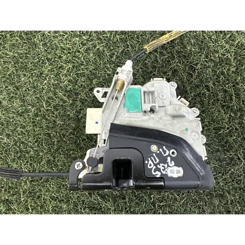 Замок двери (кузов и элементы) AUDI Q5 8R 2012 3.2 CALB 8J1837016D