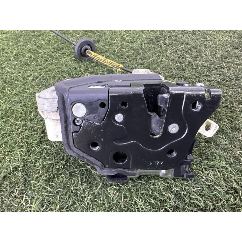 Замок двери (кузов и элементы) AUDI Q5 8R 2012 3.2 CALB 8J1837015D