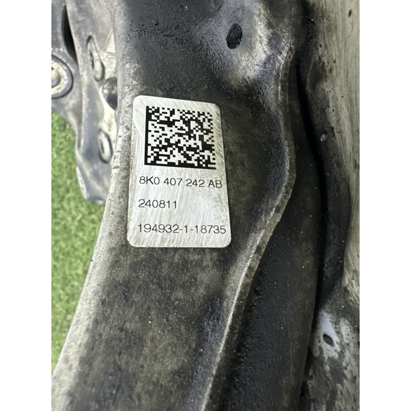 Поворотний кулак (підвіска) AUDI Q5 8R 2012 3.2 8K0407254AB