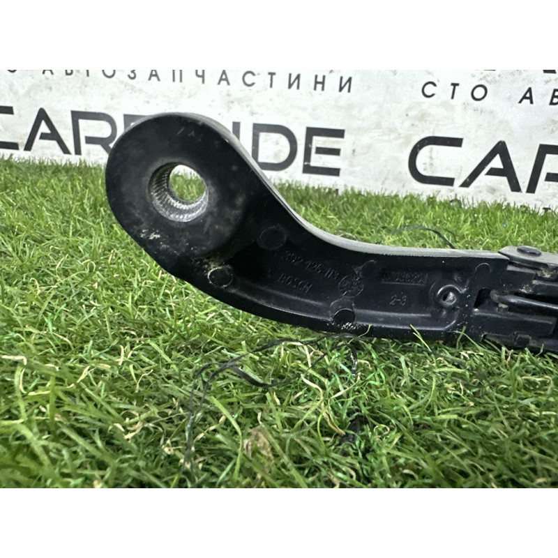 Поводок дворника (кузов и элементы) AUDI A3 8V 2015 1.8 8V1955408B1P9