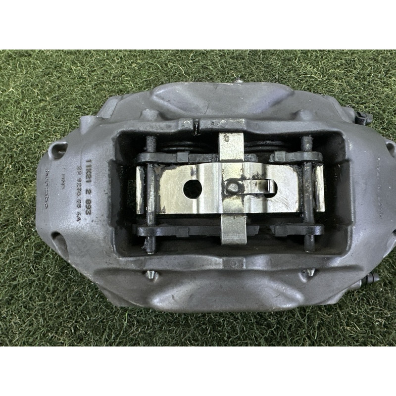 Гальмівний супорт (гальмівна система) Volkswagen Touareg NF 2012 3.0 7L6615149A
