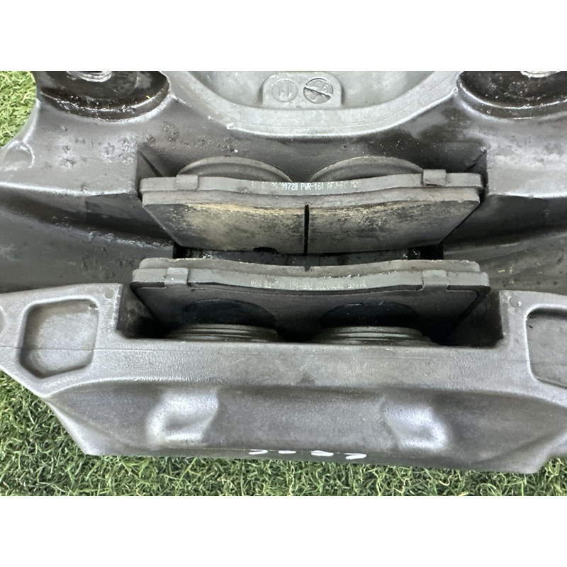 Гальмівний супорт (гальмівна система) Volkswagen Touareg NF 2012 3.0 7L6615150A