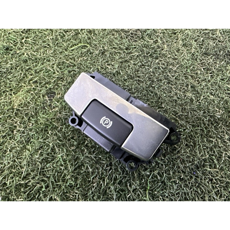 Кнопка стоянкового гальма (электрика / кнопки) LAND ROVER RANGE ROVER Sport L494 2014 5.0 LR034827