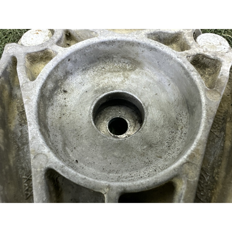 Опора стійки (підвіска) BMW X5 F15 2015 3.0 33506867864