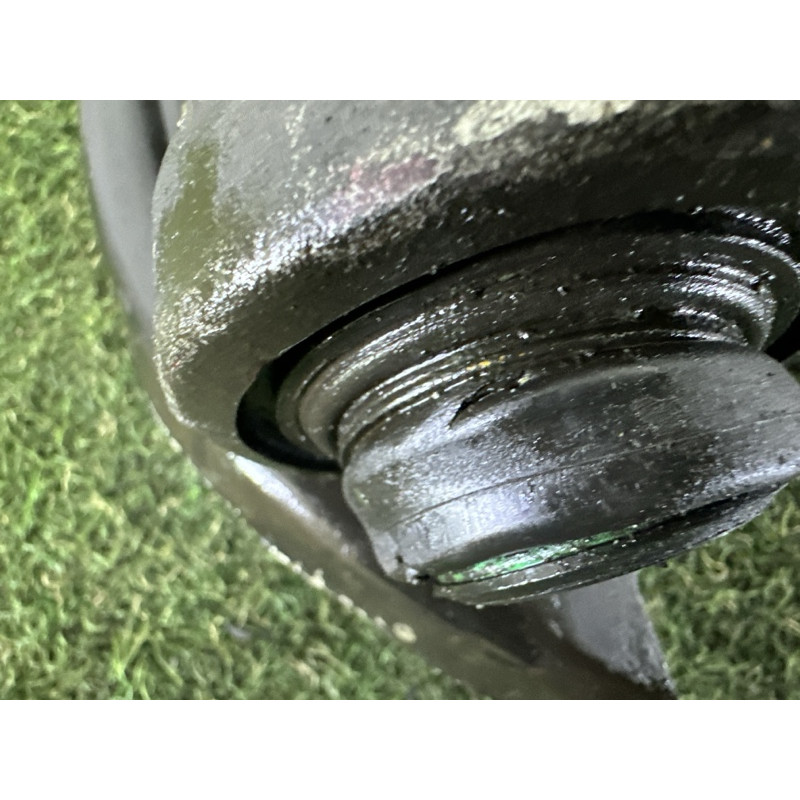Цапфа підвіски (подвеска) LAND ROVER RANGE ROVER Sport L494 2014 5.0 LR043593
