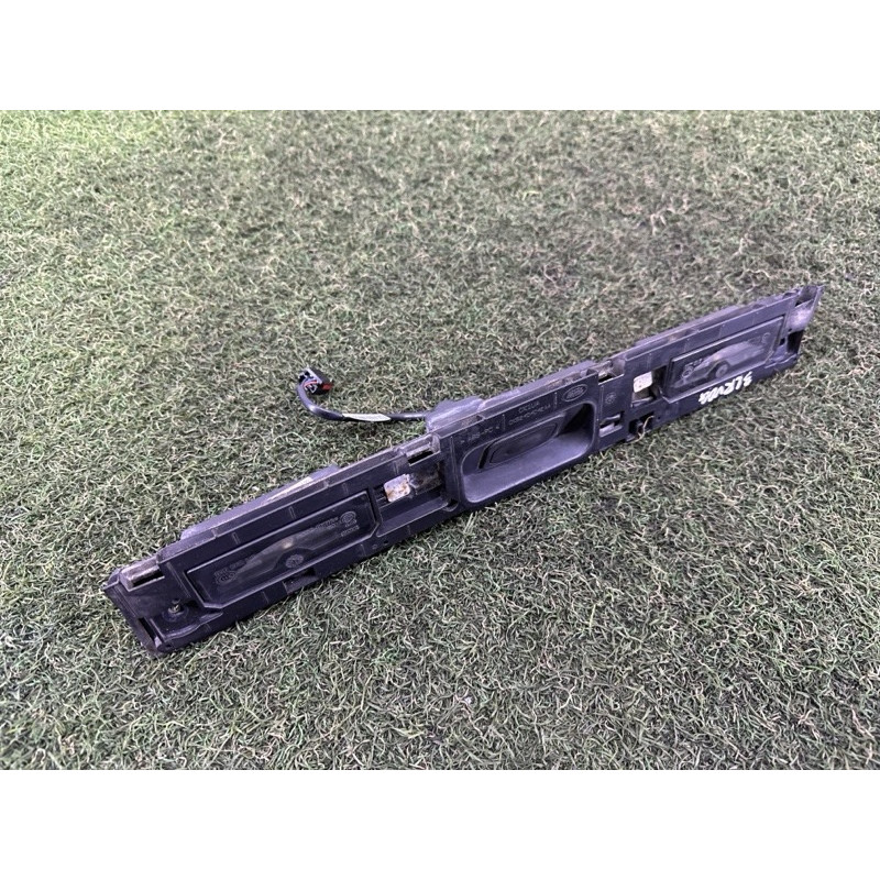 Панель подсветки номера (кузов и элементы) LAND ROVER Range Rover L405 2014 5.0 LR048312