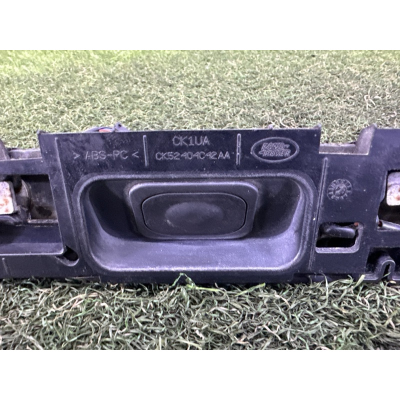 Панель подсветки номера (кузов и элементы) LAND ROVER Range Rover L405 2014 5.0 LR048312