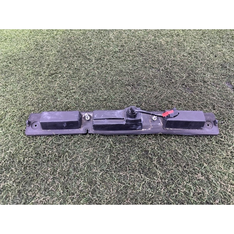 Панель подсветки номера (кузов и элементы) LAND ROVER Range Rover L405 2014 5.0 LR048312