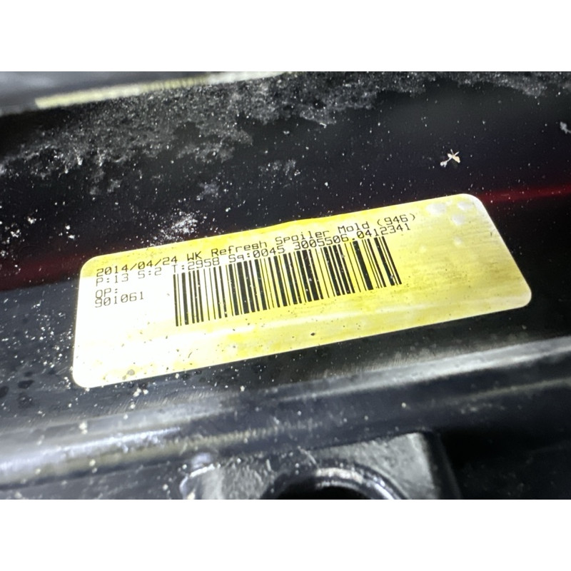 Спойлер (кузов и элементы) Jeep Grand Cherokee WK2 2014 5.7 HEMi 68217495AA