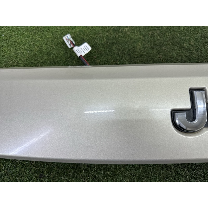 Накладка крышки багажника (кузов и элементы) Jeep Grand Cherokee WK2 2014 5.7 HEMi 5PS79KFSAA