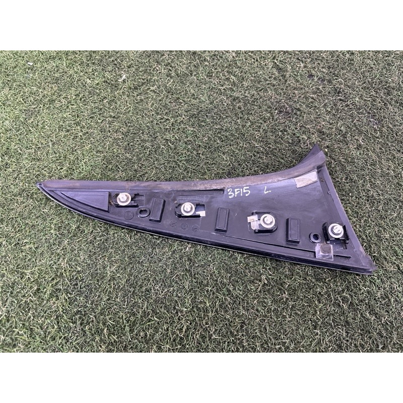 Накладка кришки багажника (кузов і елементи) BMW X5 F15 2015 3.0 51627304605