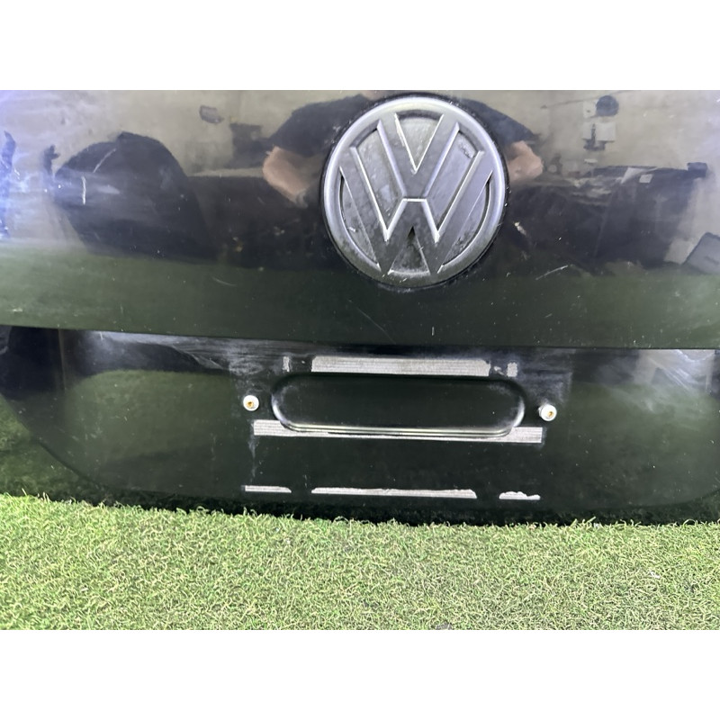 Кришка багажника (кузов і елементи) Volkswagen Touareg NF 2012 3.0 7P6827025B