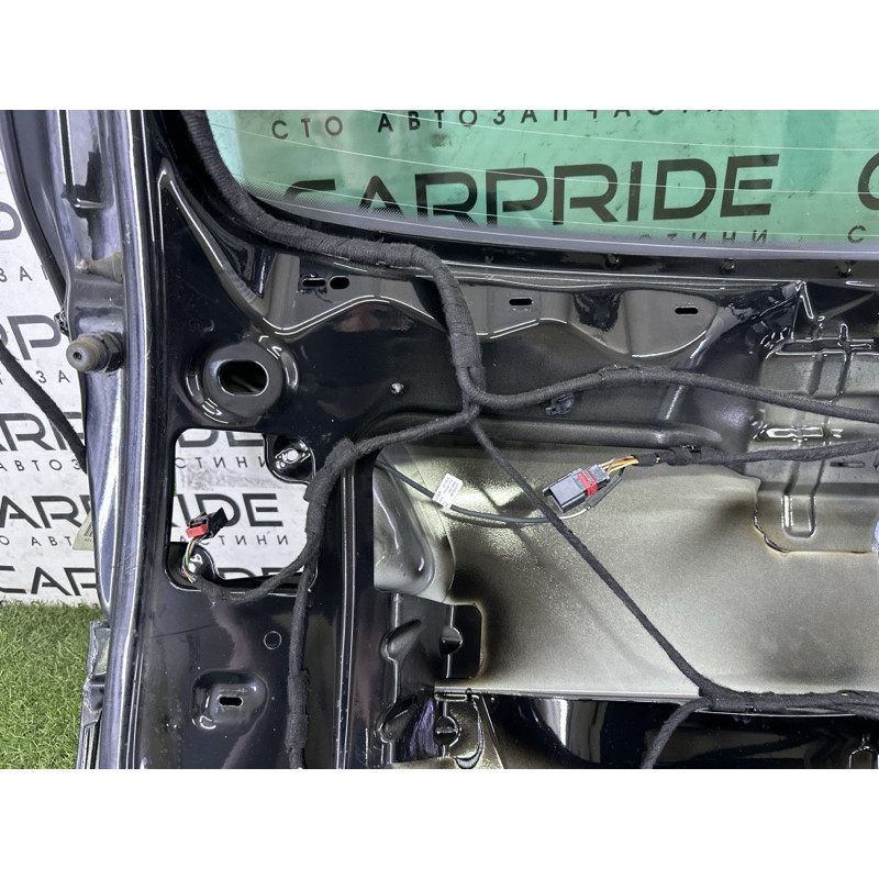 Кришка багажника (кузов і елементи) Volkswagen Touareg NF 2012 3.0 7P6827025B