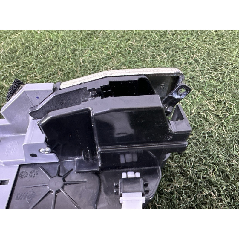 Замок двери (кузов и элементы) KIA Sorento UM 2019 3.3 81410C5000