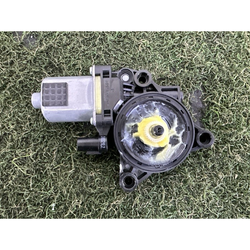 Мотор стеклоподъемника (электрика) KIA K5 DL3 2021 1.6 83460L3000