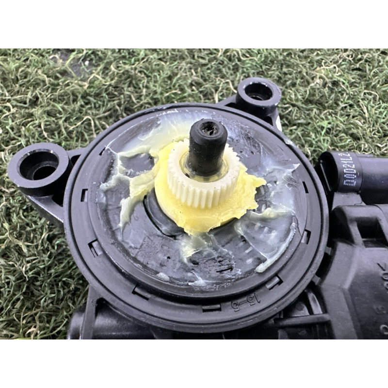 Мотор стеклоподъемника (электрика) KIA K5 DL3 2021 1.6 83460L3000