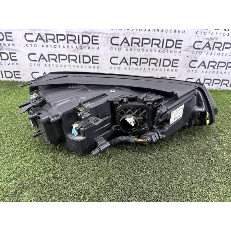 Фара (оптика) Volkswagen Touareg NF 2012 3.0 7P1941751A
