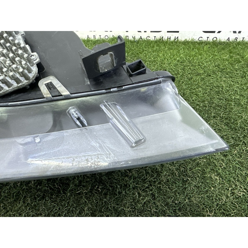 Фара (оптика) BMW X5 E70 2012 4.4 63127298451
