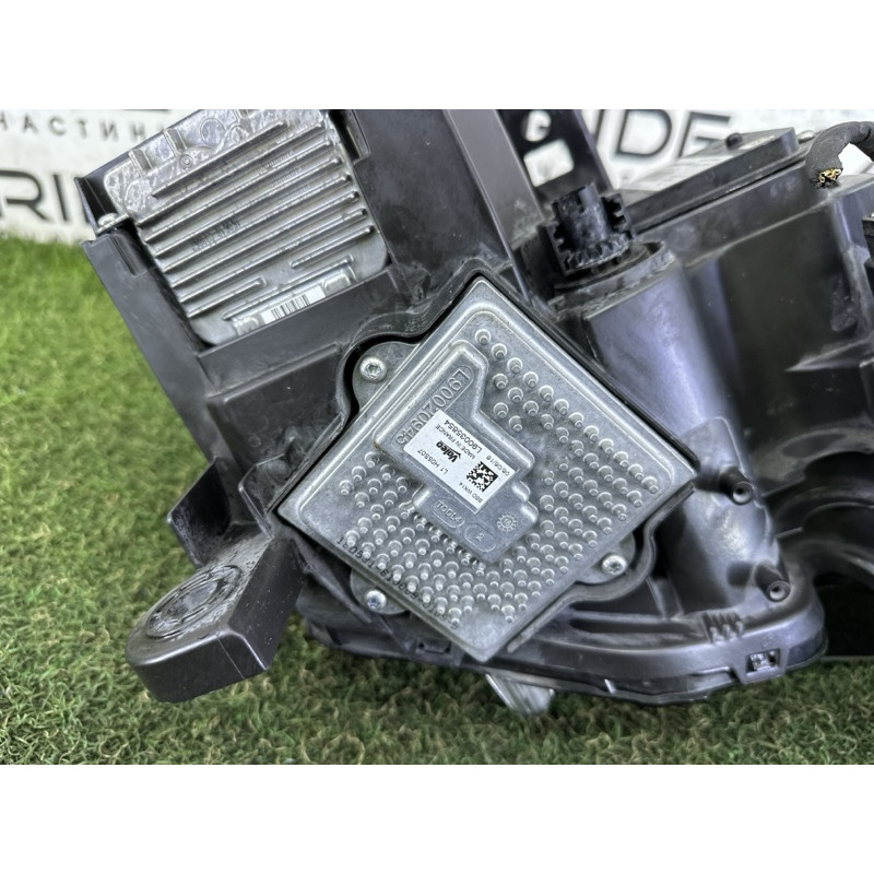 Фара (оптика) Jeep Grand Cherokee WK2 2017 3.6 68266649AD