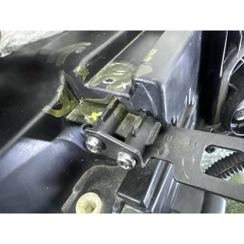 Фара (оптика) Volkswagen Touareg NF 2012 3.0 7P1941751A